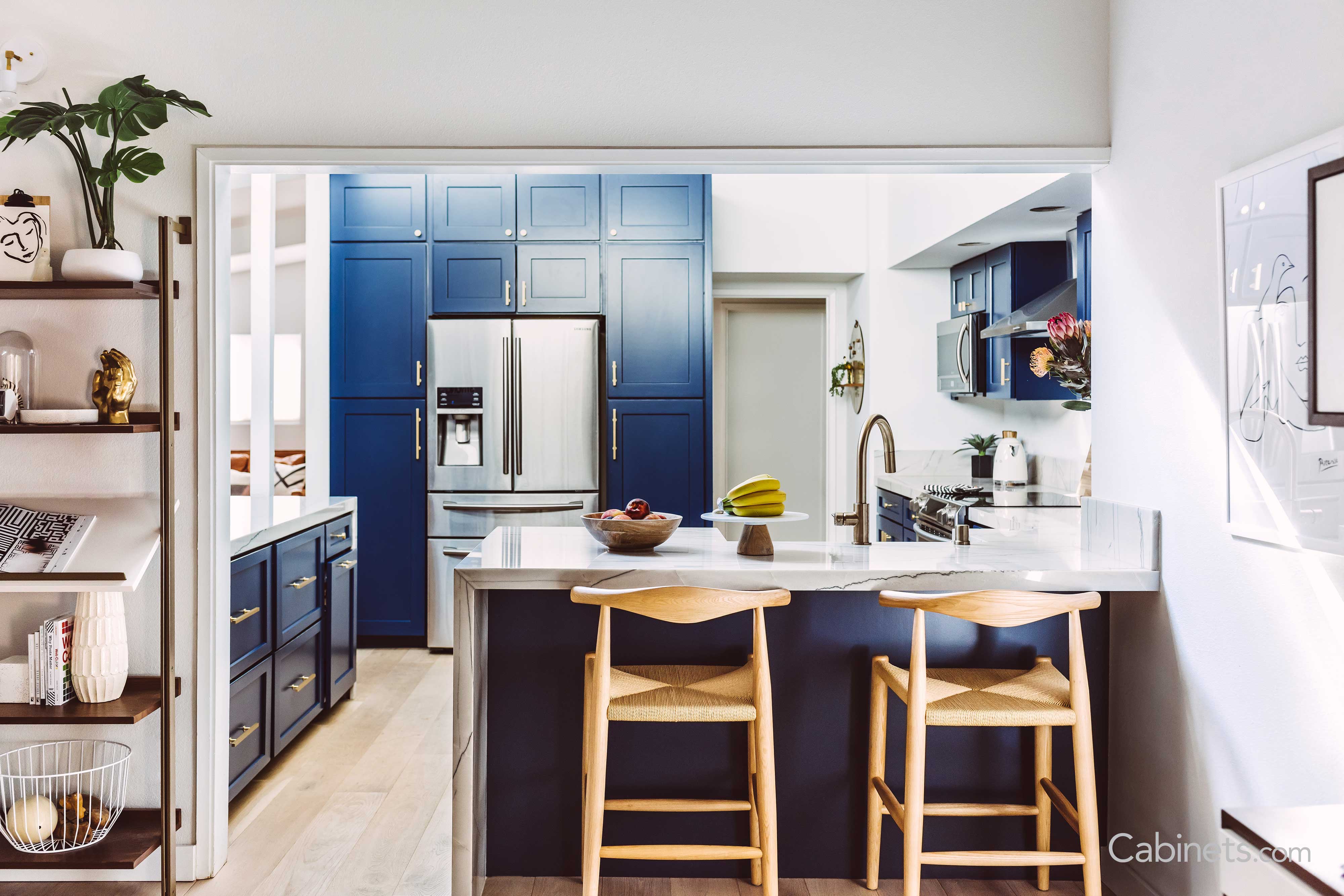 Cozy kitchen with Shaker II Maple Naval cabinetry