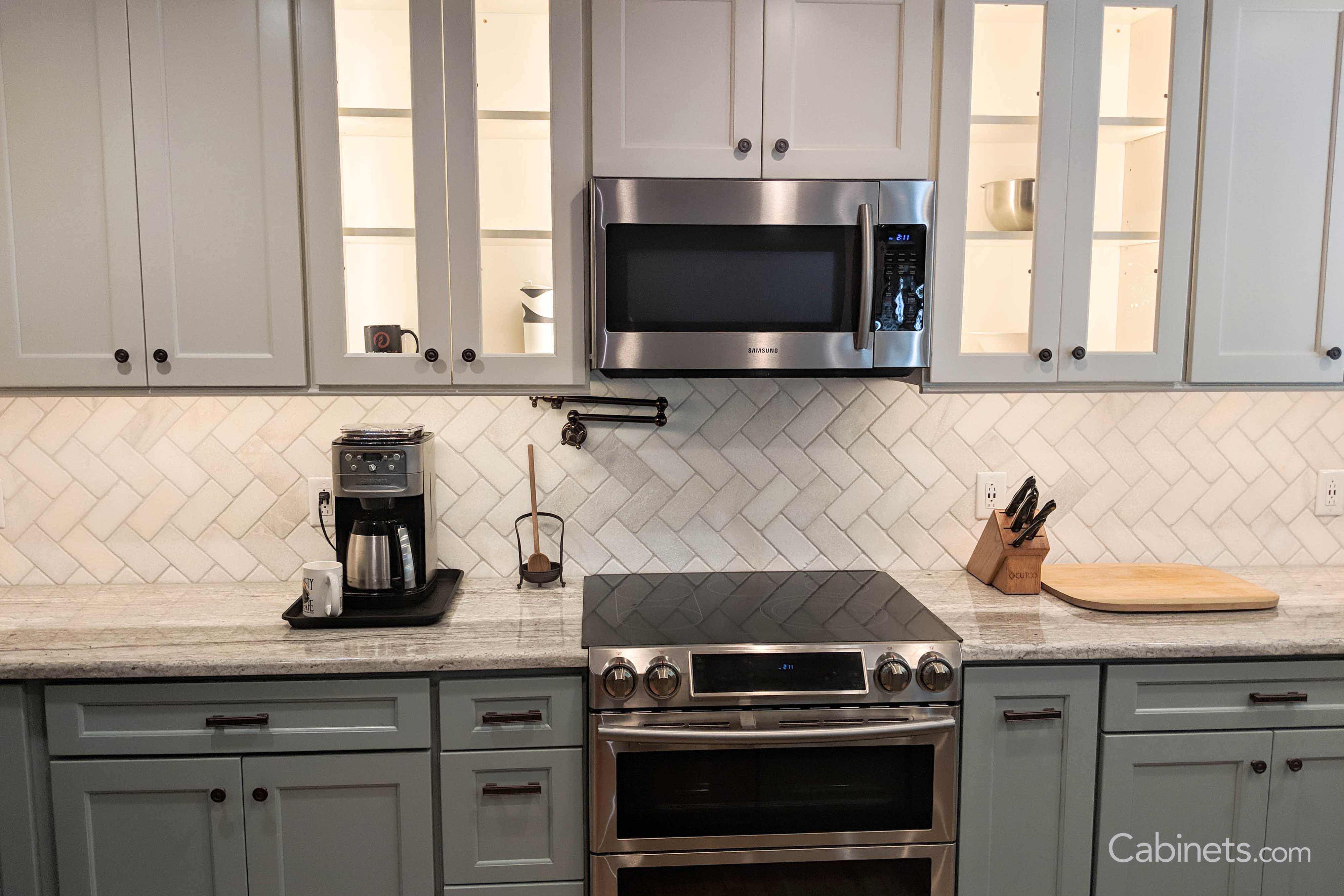 Sebring Maple Haze base cabinets and decorative backsplash