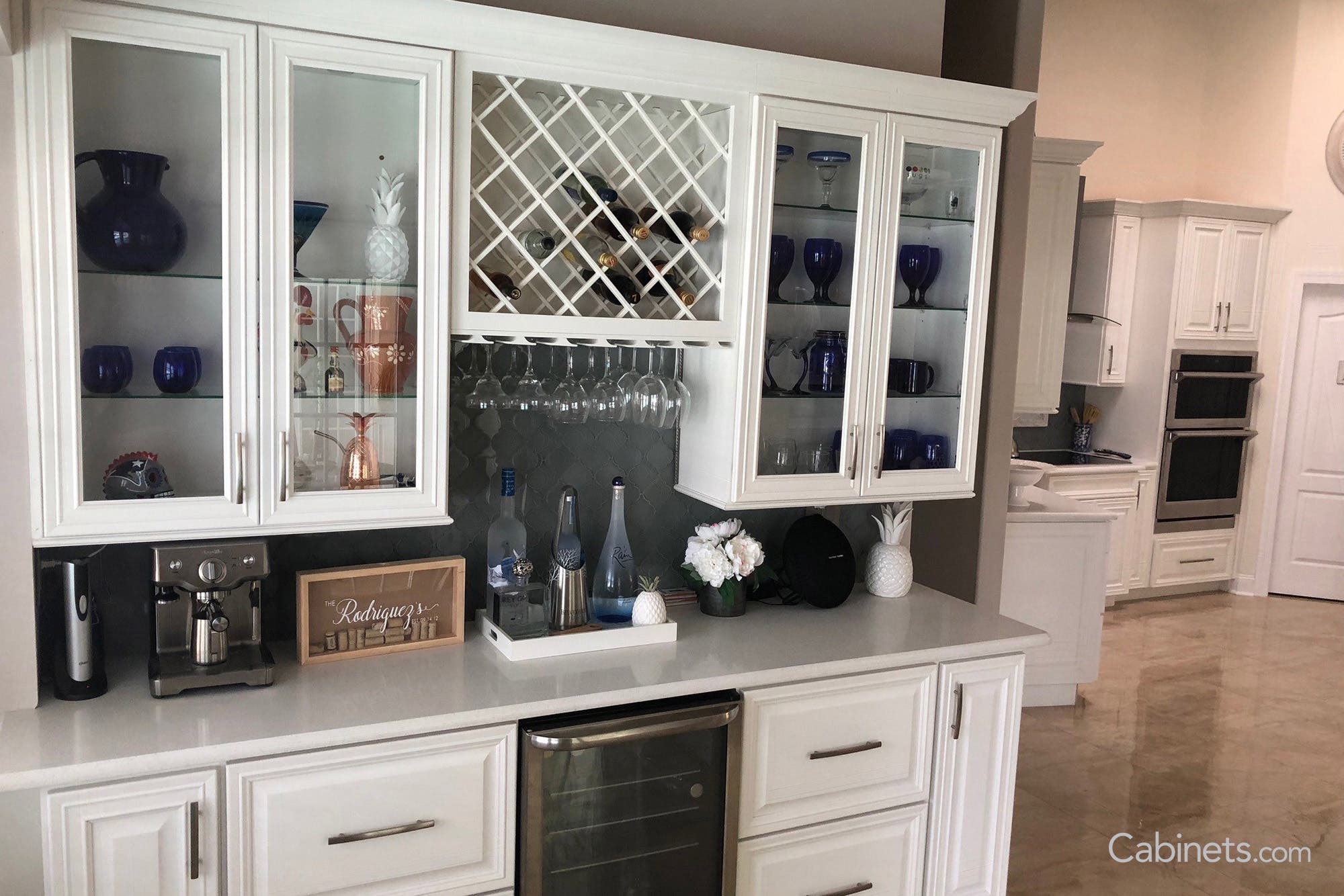 Bronson Maple Bright White wet bar