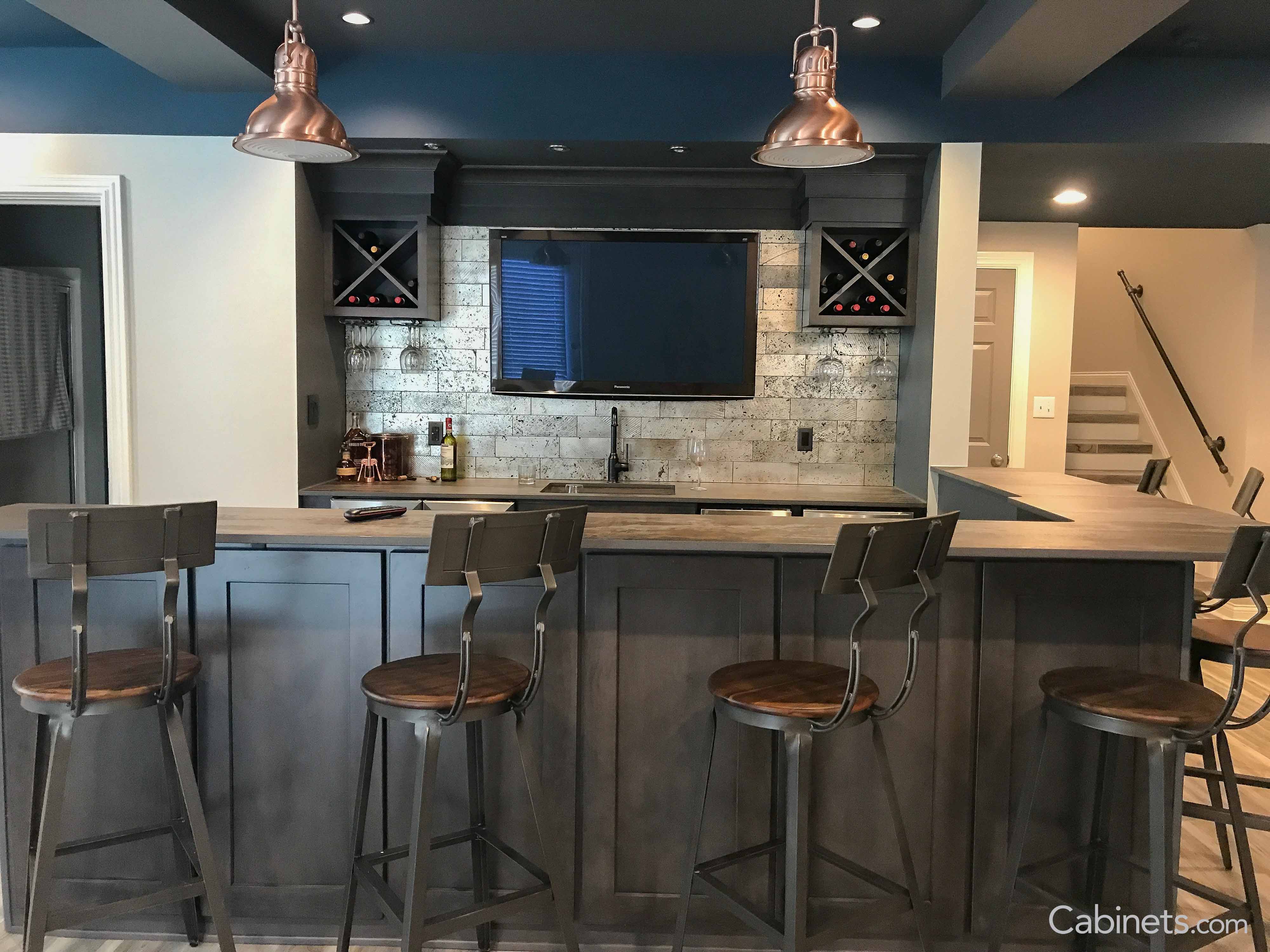 Home bar with Shaker II Maple Slate cabinetry