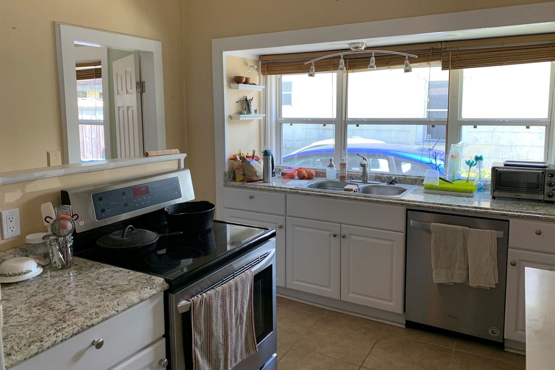 Kitchen Remodel - Before Photo