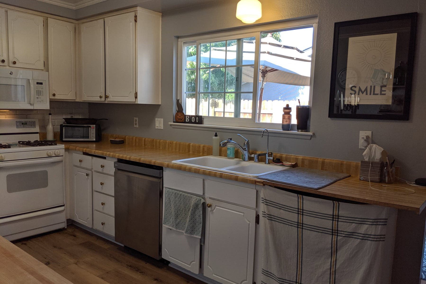 Kitchen Remodel - Before Photo