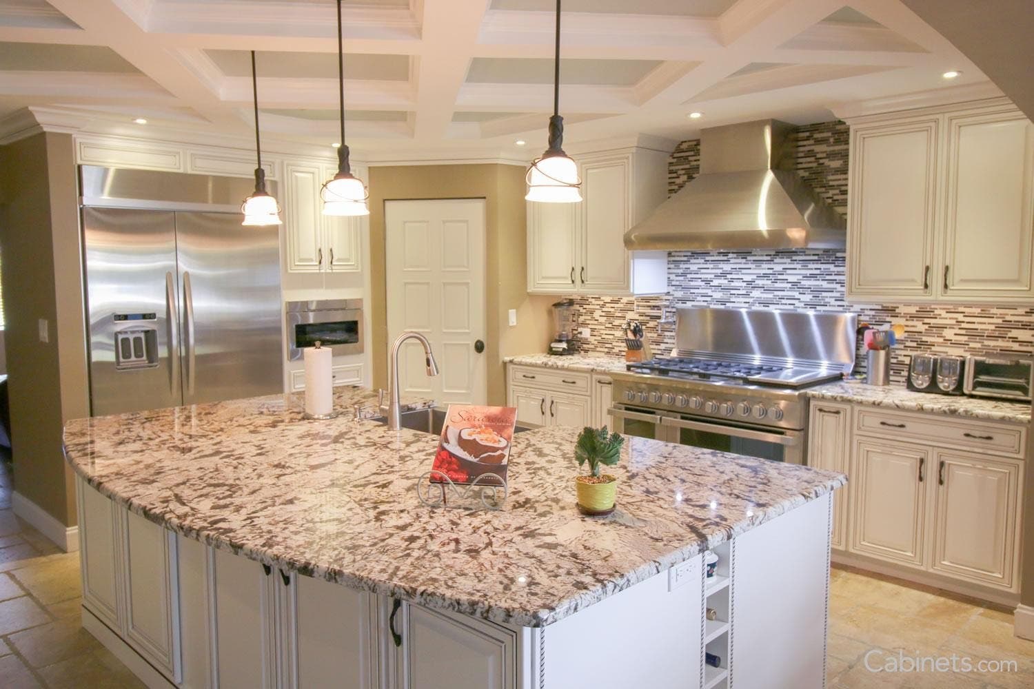 How to Pick the Right Countertops to Complement Your Kitchen Cabinets