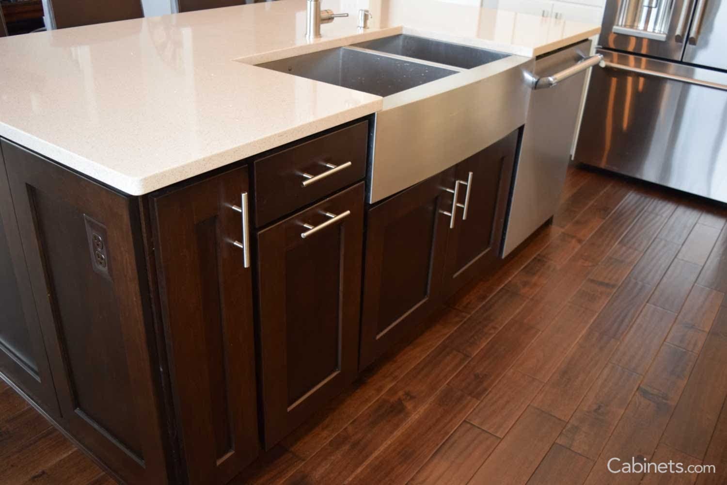 This island has a quartz countertop, which is more expensive than granite and laminate but allows for more options in color and pattern.